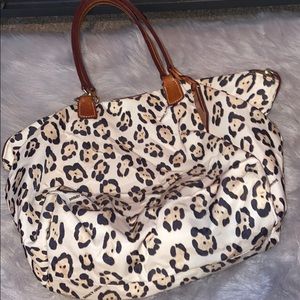 Dooney & Bourke